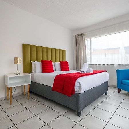 Safi Luxury Apartment 2 Ист-Лондон Экстерьер фото