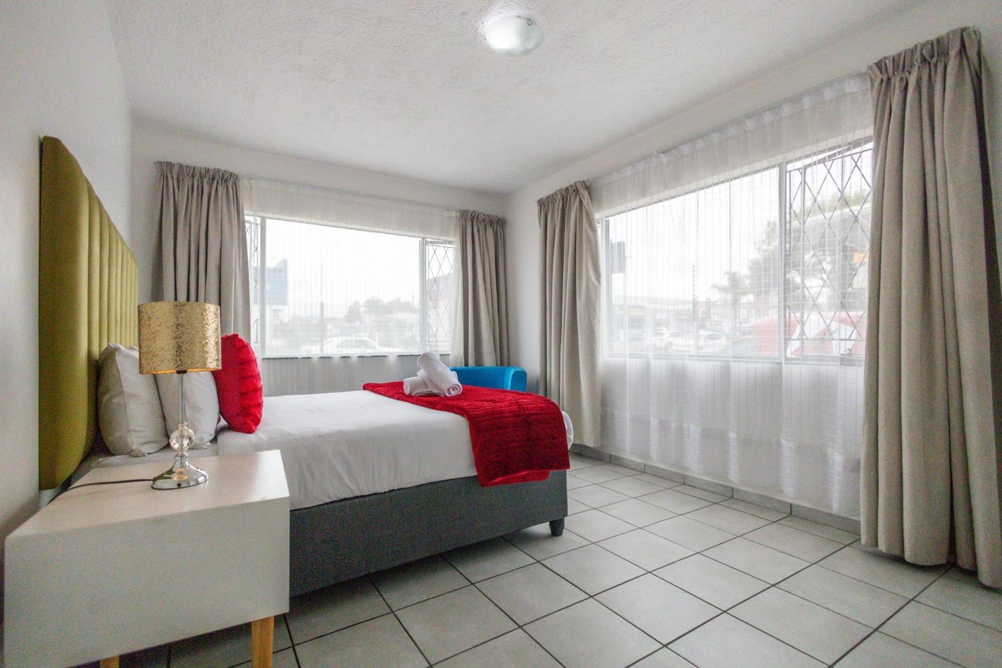 Safi Luxury Apartment 2 Ист-Лондон Экстерьер фото